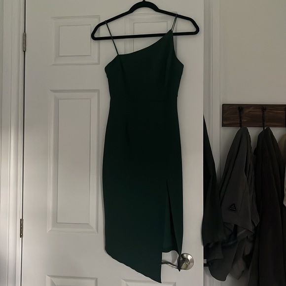 Green asymmetrical midi dress - Picture 3 of 9